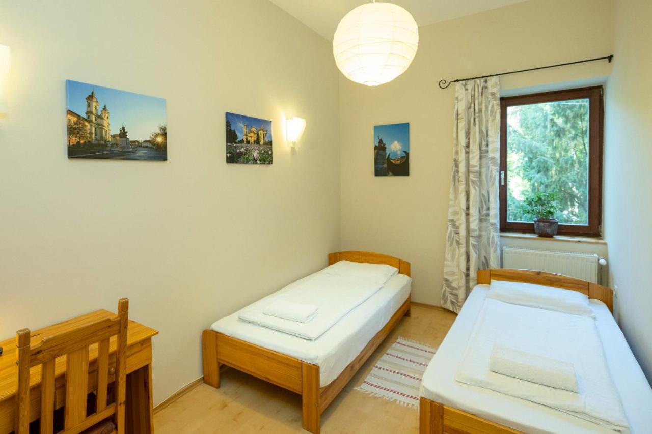 Nemes Apartman Эгер Экстерьер фото